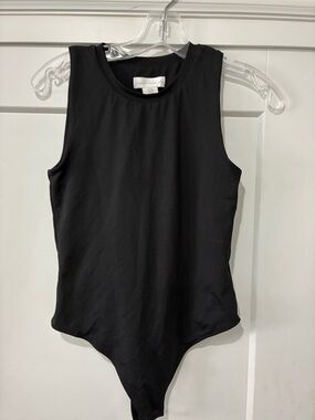 House of Harlow 1960 Black Sleeveless Scoop Neck Bodysuit size M NWOT